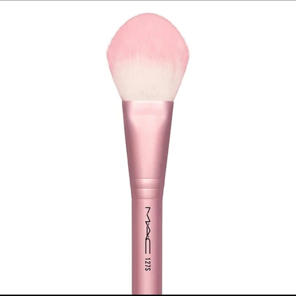 MAC 127s “Petal Power” Makeup Brush Limited Edition